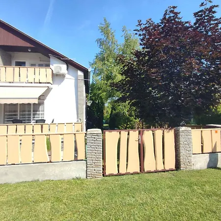In 18413 Apartament *